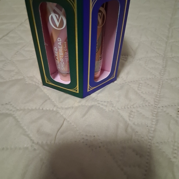 Victoria's Secret 5 Piece Lip Gloss Set - Picture 3 of 3